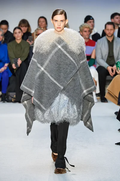 Look 23